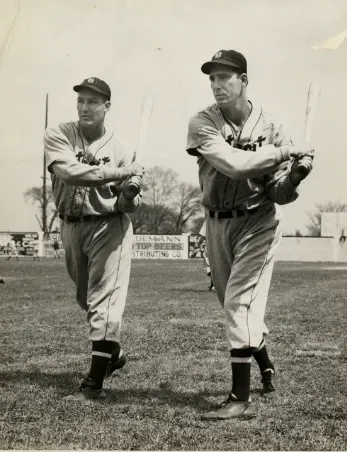 THIS DAY IN SPORTS HISTORY: Rangers accuse Bernie Brewer of stealing signs